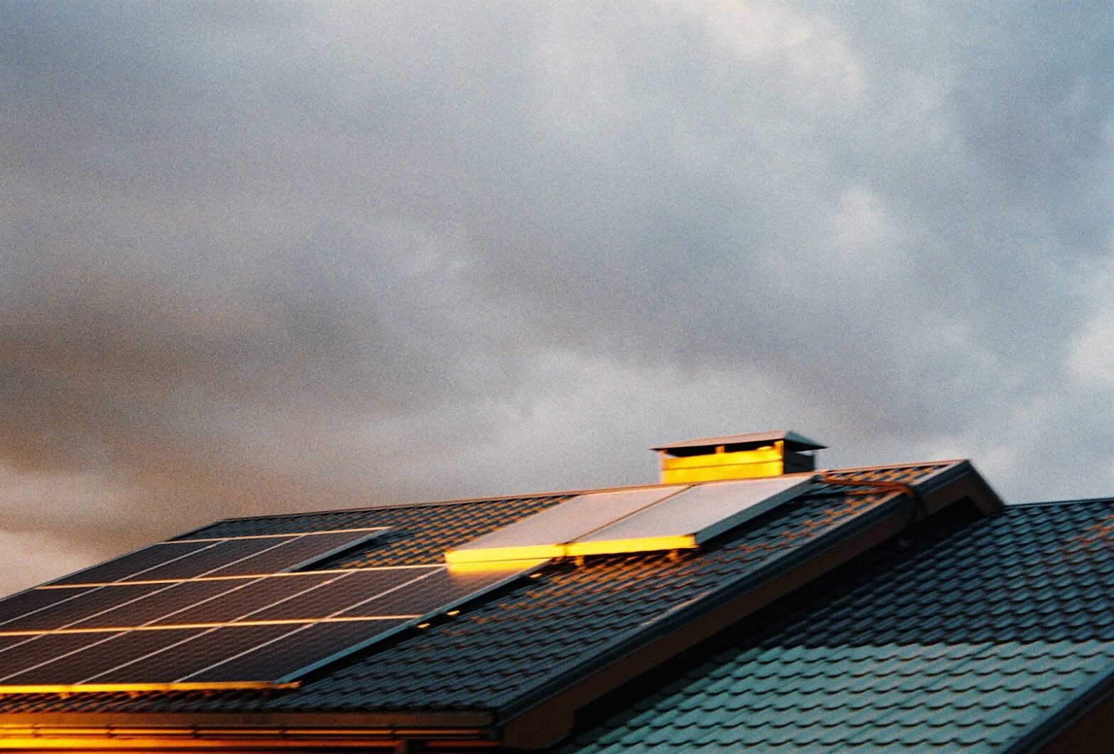 Can Solar Panels Heat a House?